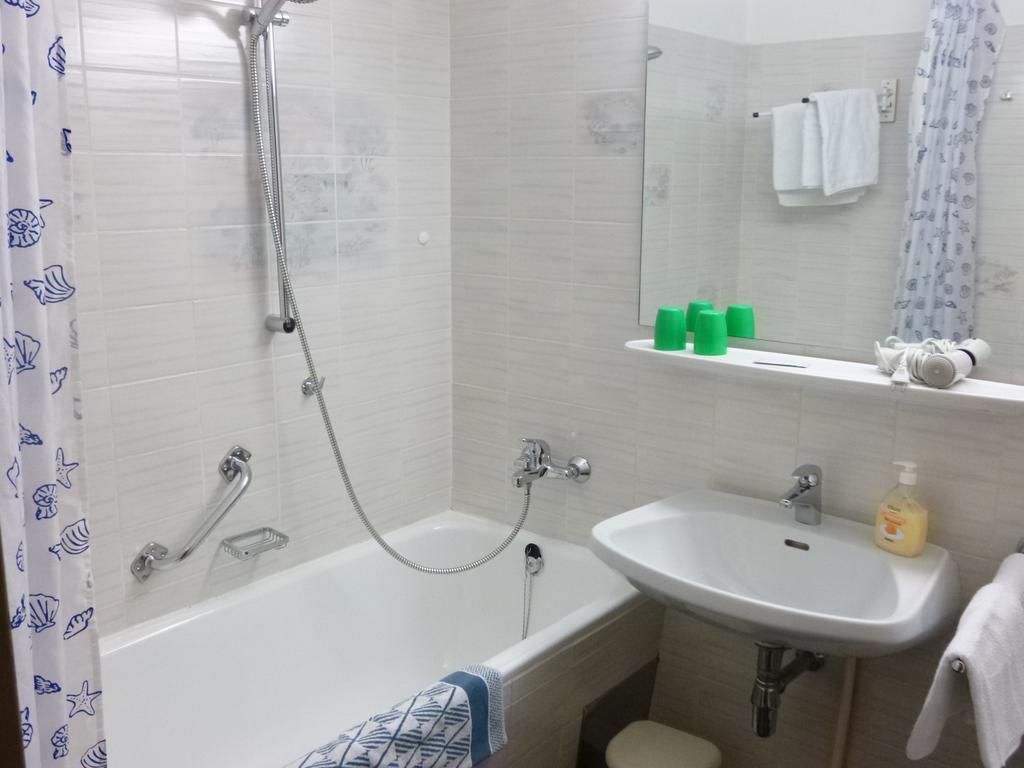 מלון טאנהיים Haus Alpenland חדר תמונה